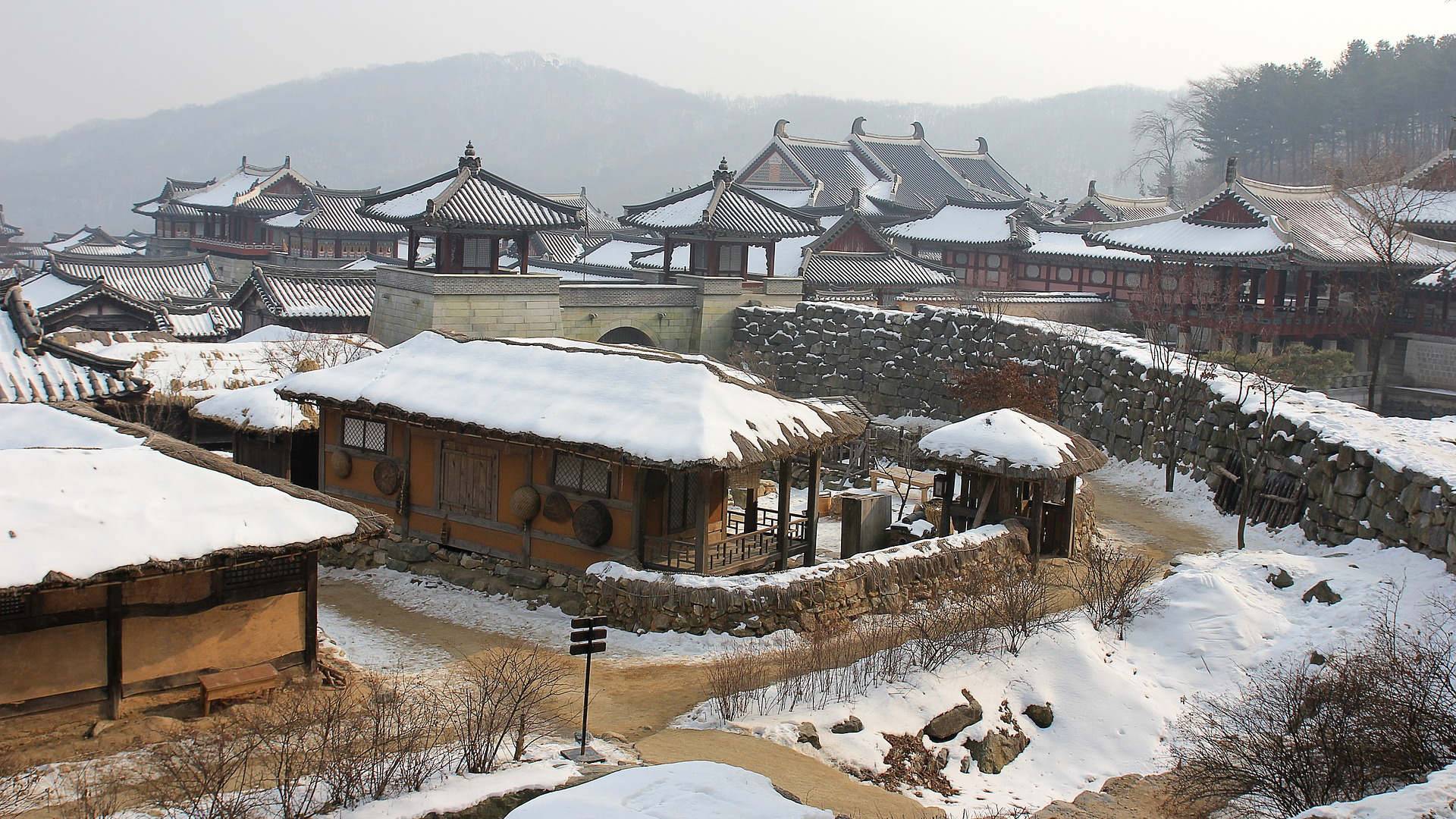 Custom-Travel-Planner-Network-Korea-village-snow