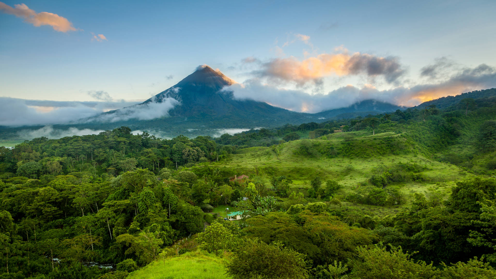 Custom Travel Planner Network-Costa Rica-Arenal Volcano