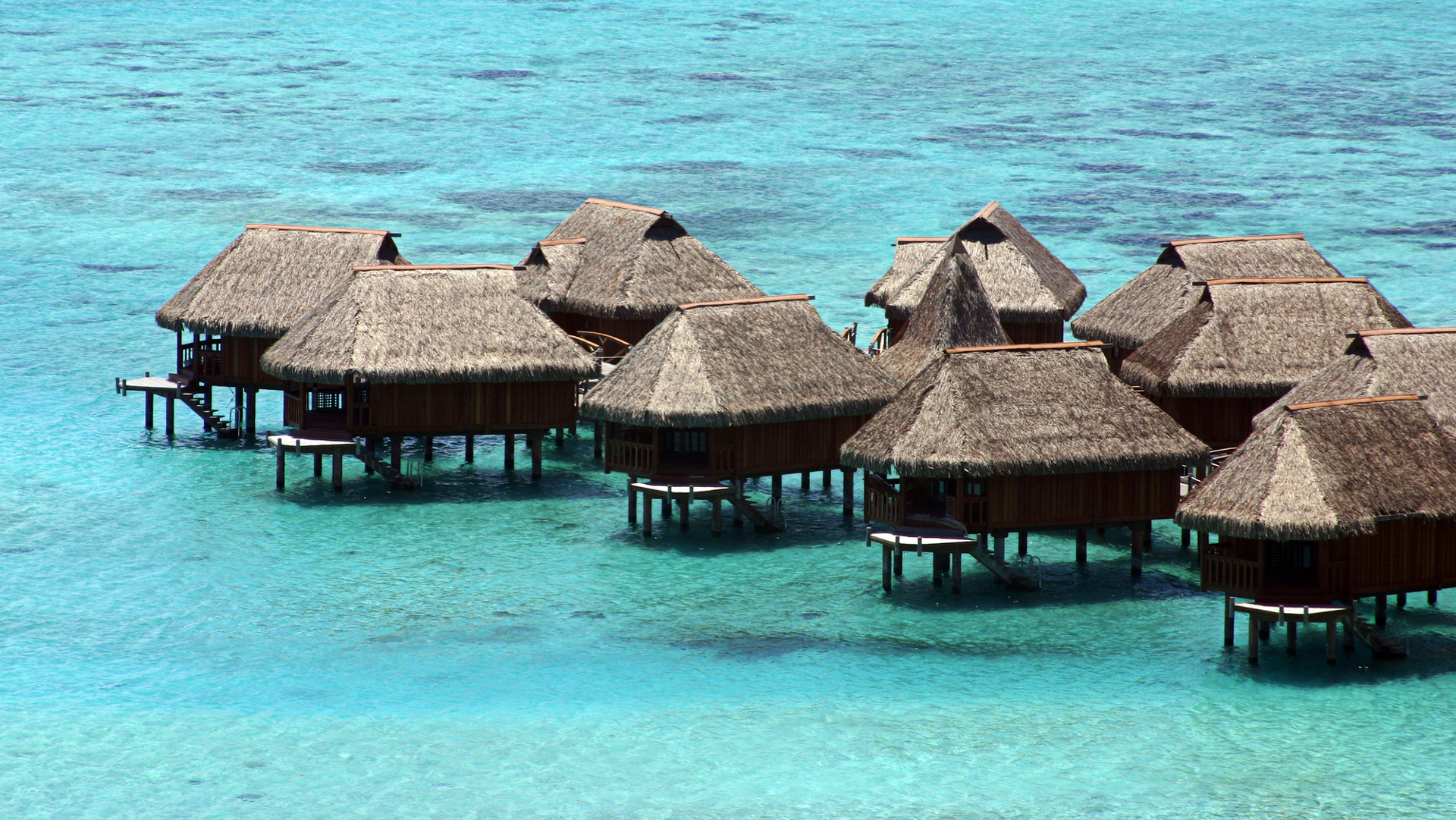 Custom Travel Planner Network-Tahiti-Overwater Bungalows