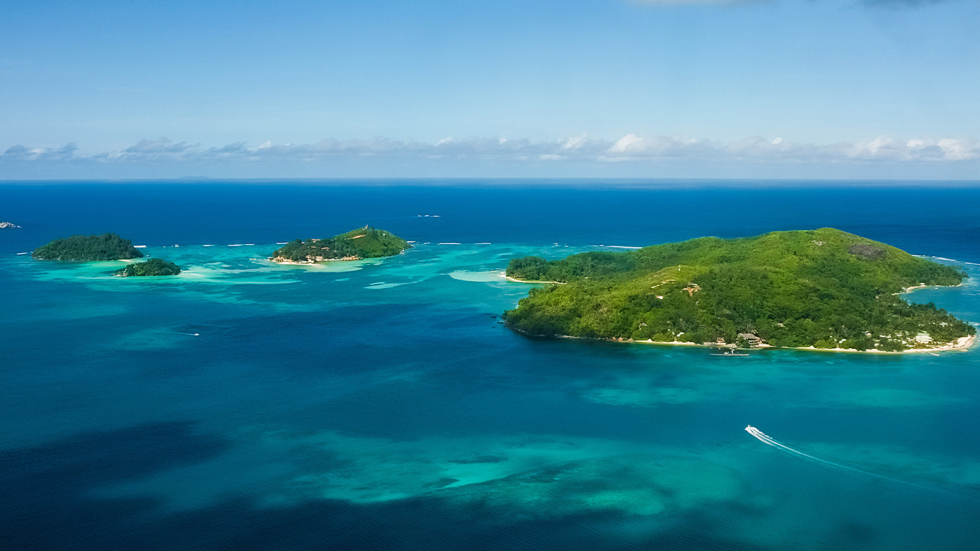 Custom Travel Planners Network-Seychelles-Overhead
