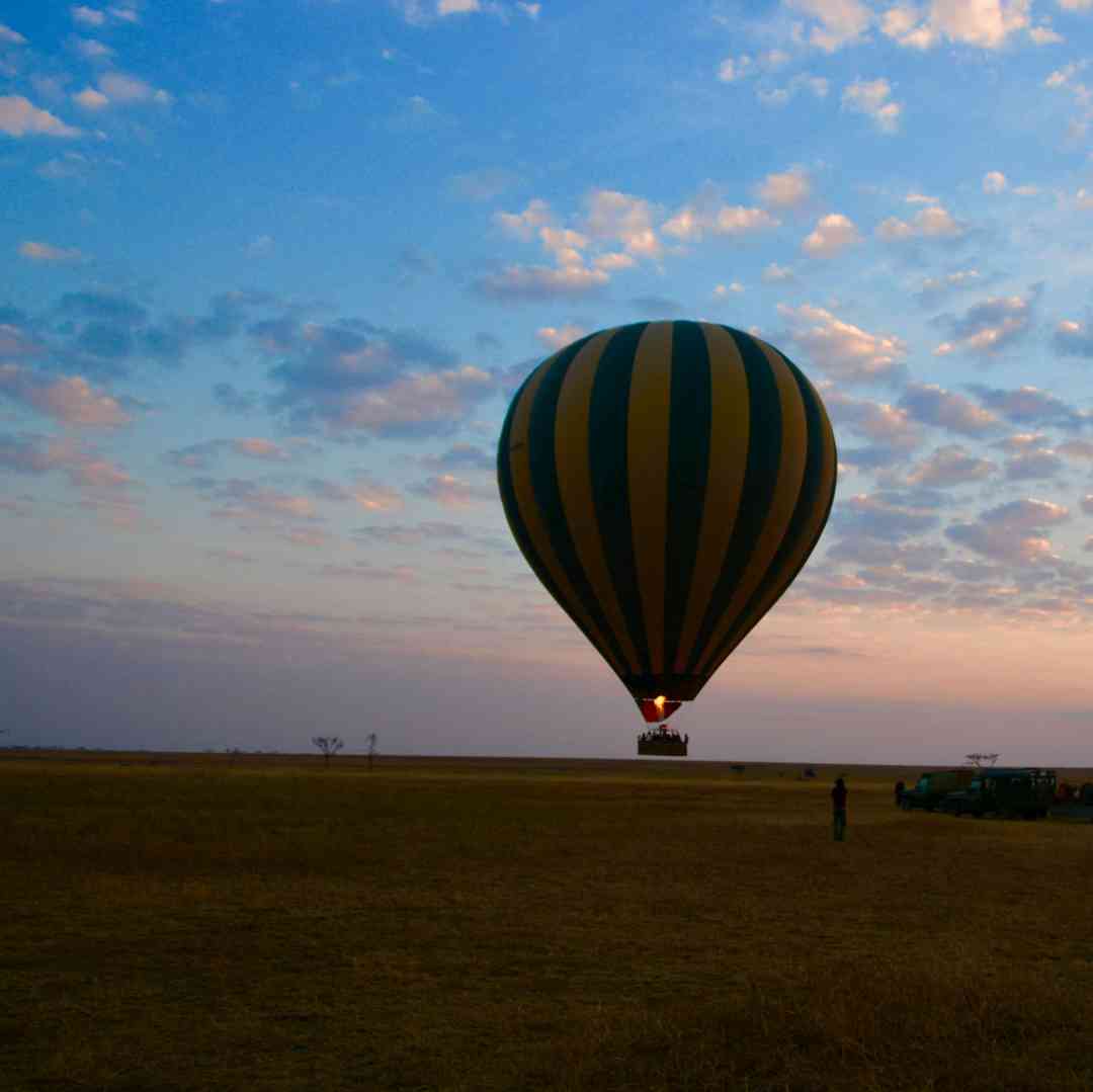 Custom-Travel-Planner-Network-1-SM-Tanzania-Balloon-over-Serengeti