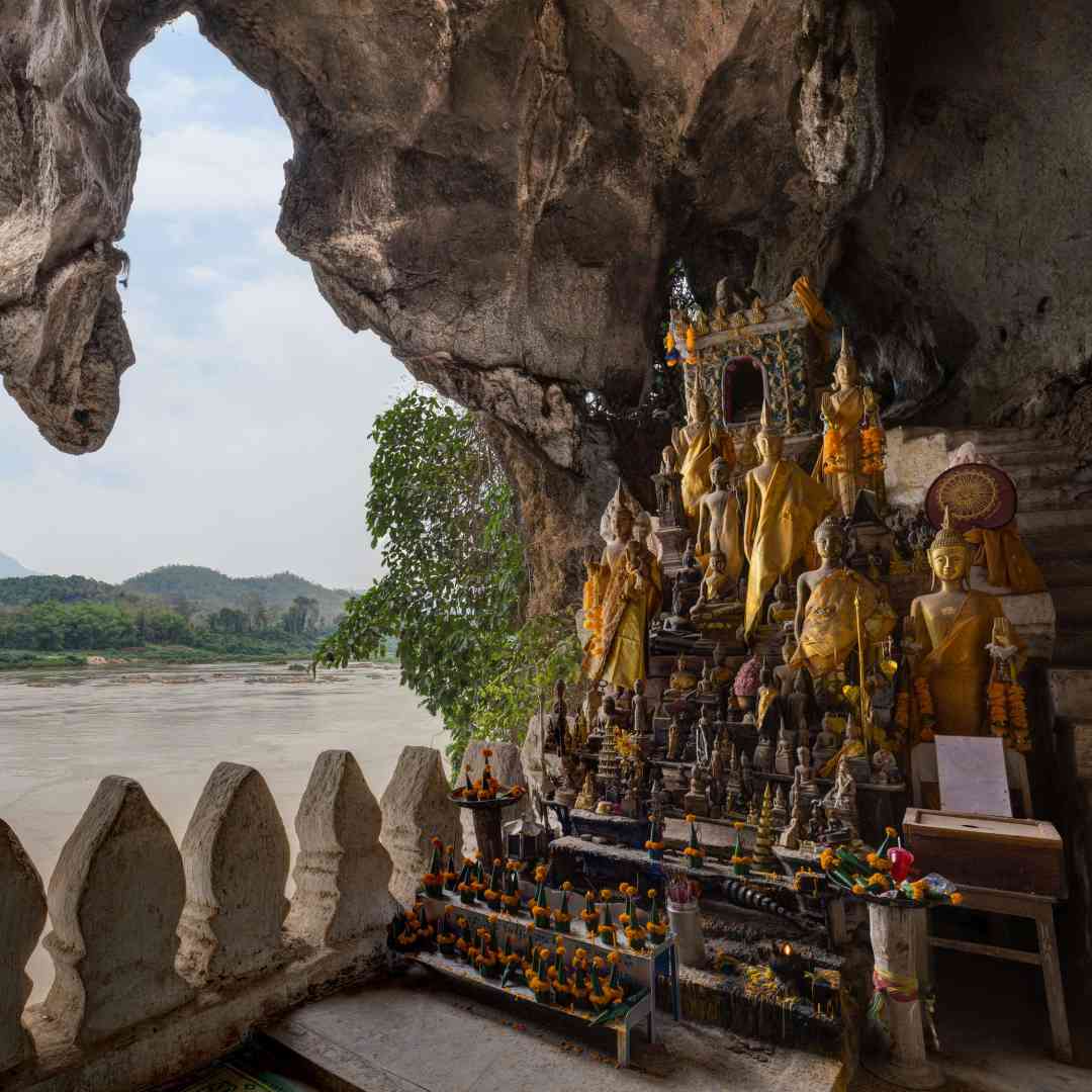 Custom-Travel-Planner-Network-2-SM-Laos-Tam-Ting-Caves