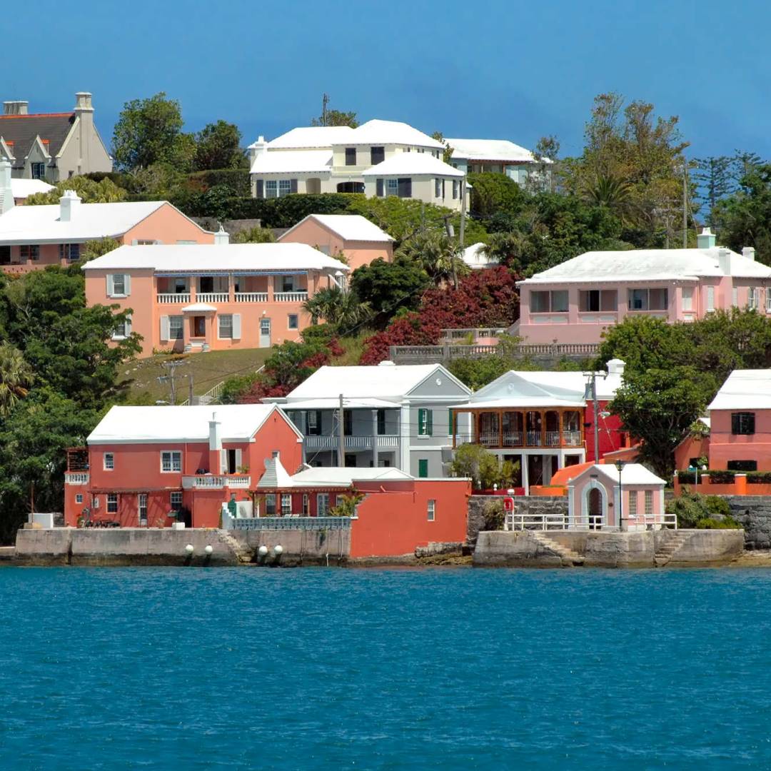 Custom-Travel-Planner-Network-5-SM-Bermuda-Colorful-Houses