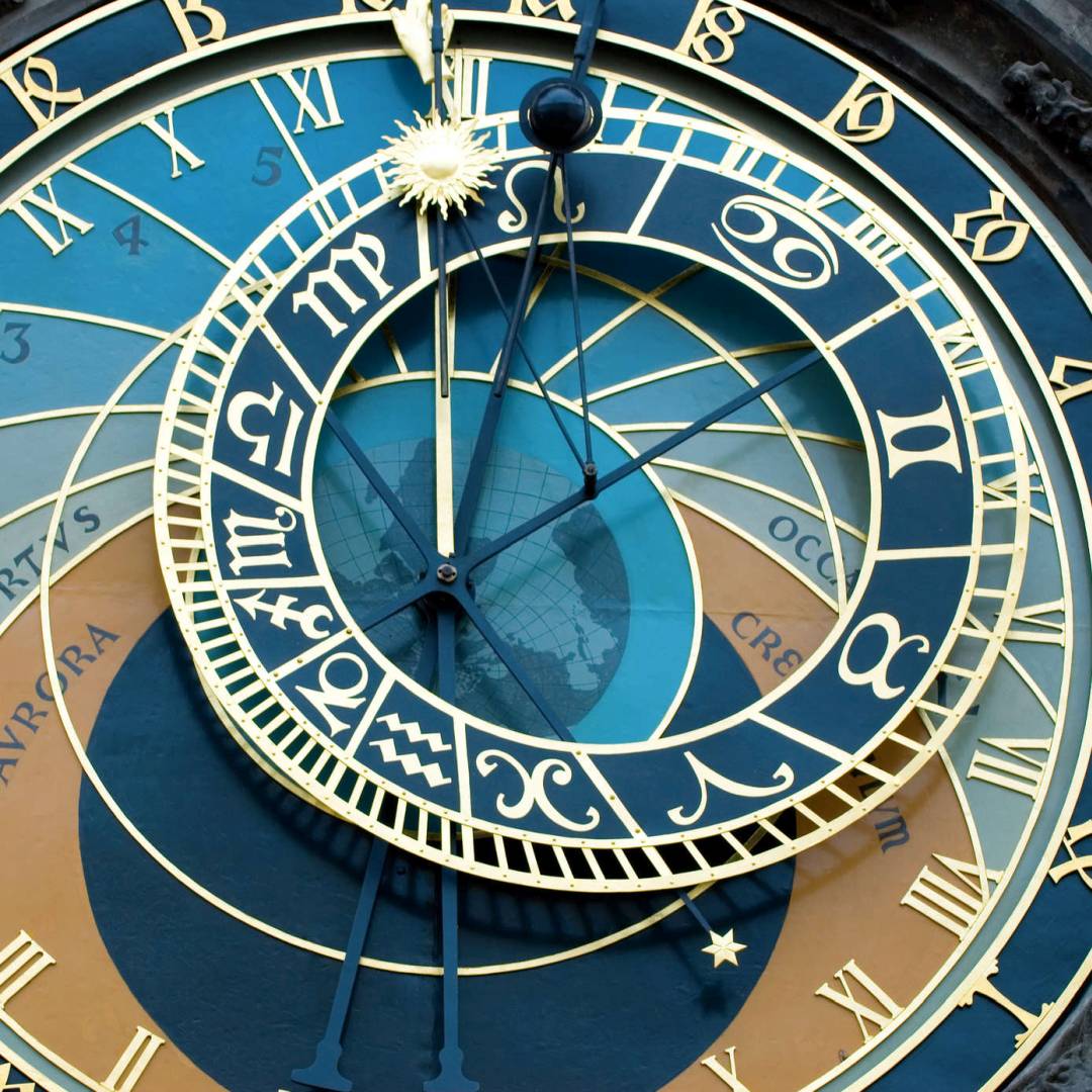 Custom-Travel-Planner-Network-5-Czech-Prague-Astronomical-Clock