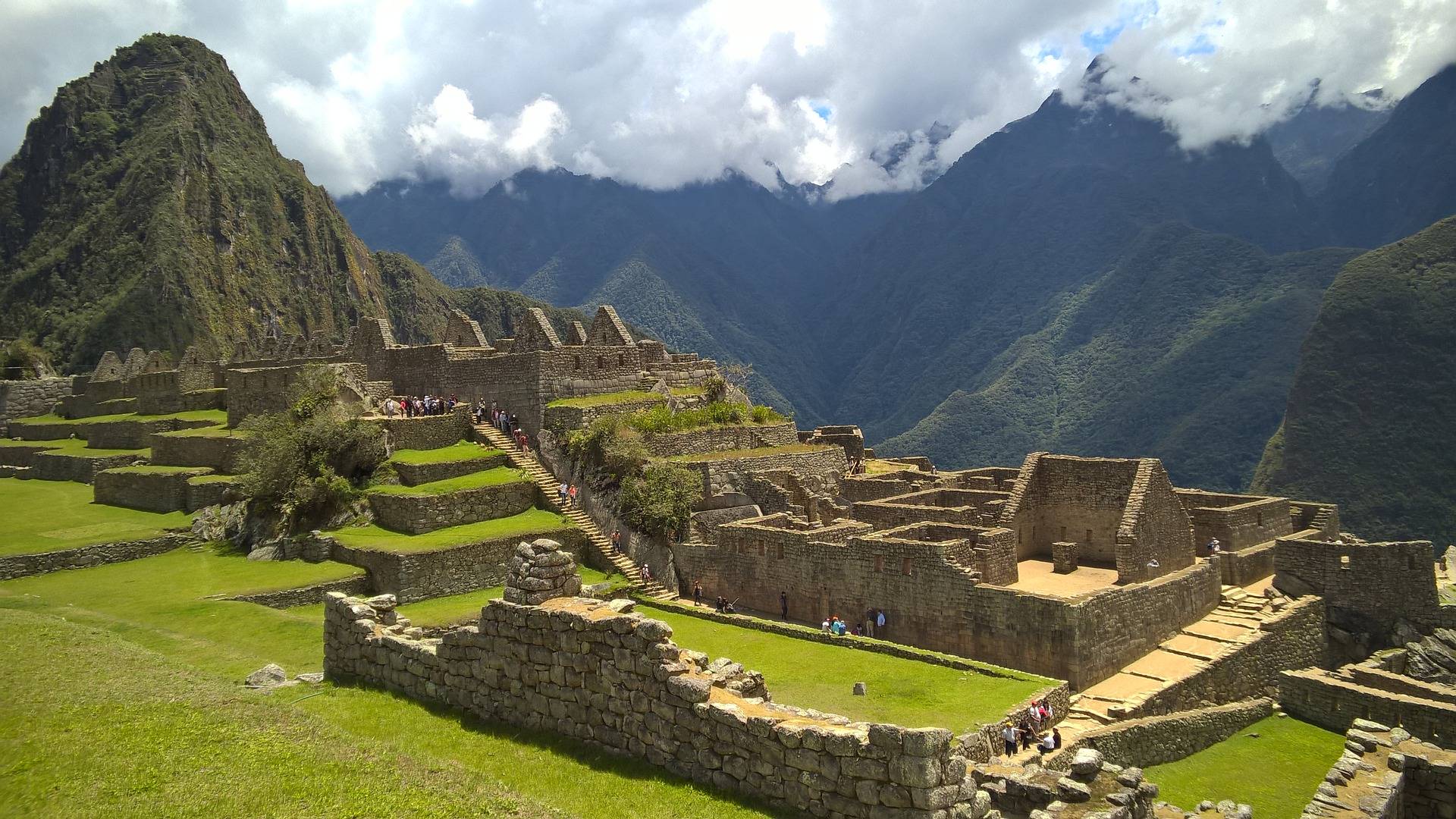 Custom-Travel-Planner-Network-Peru-Machu-Picchu-mountain