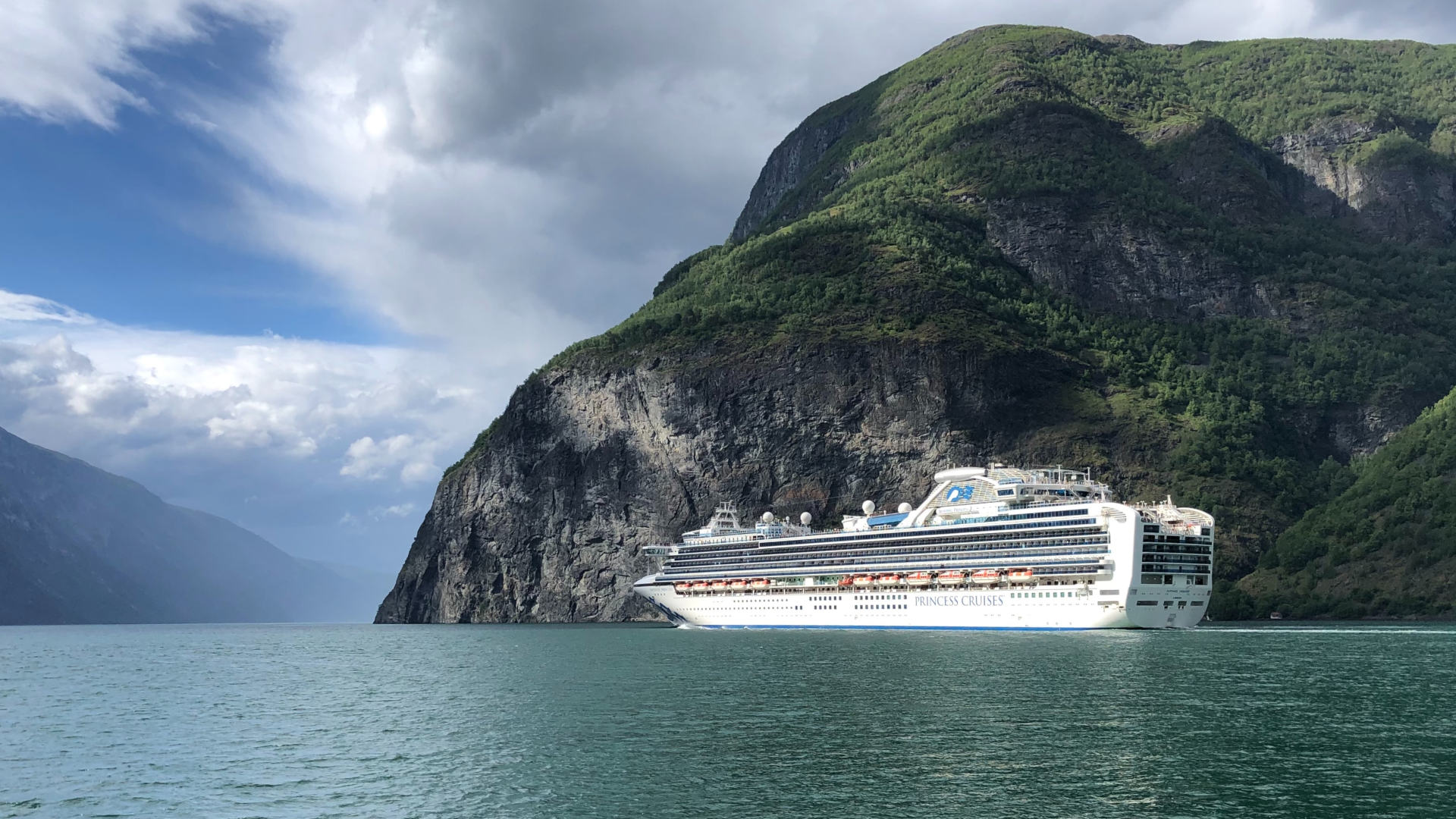 Custom Travel Planner Network-Cruises-Norwegian Fjords
