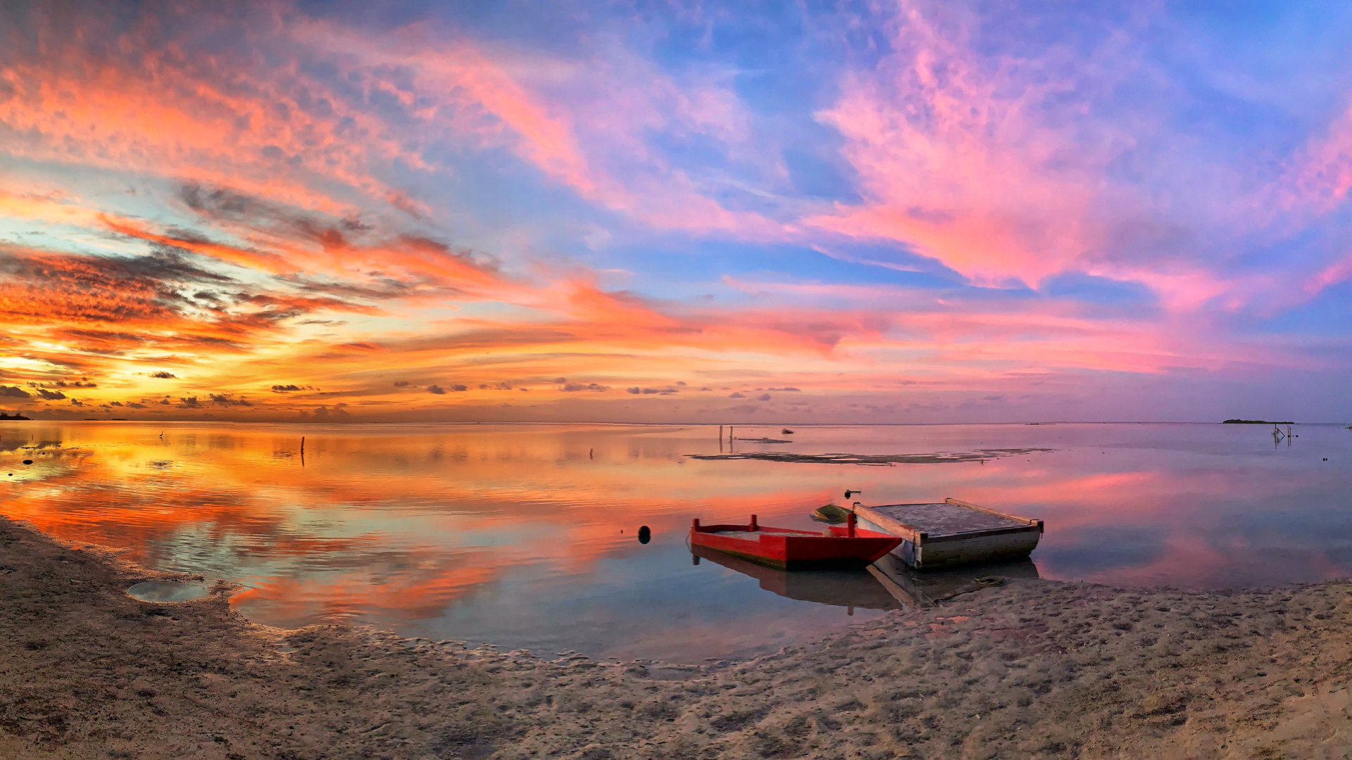 Custom Travel Planner Network-Maldives-Haathim Beach Sunset