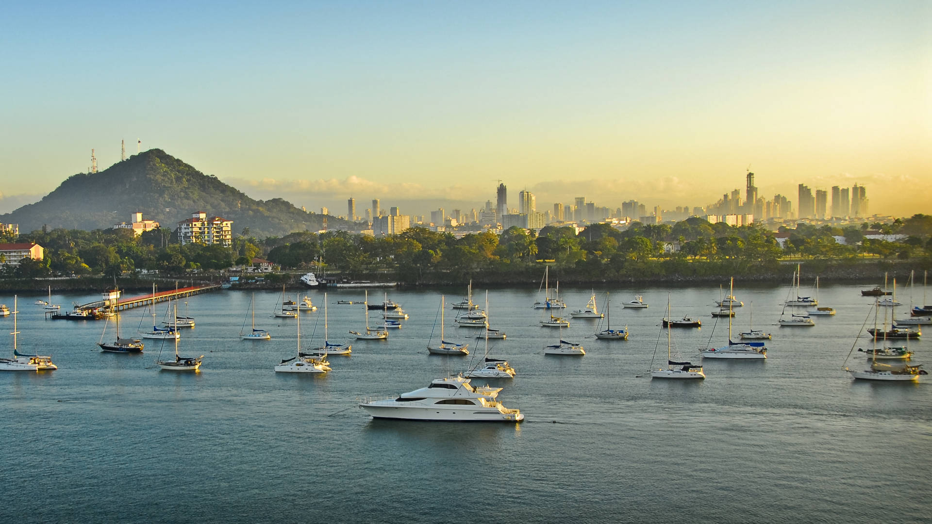Custom Travel Planner Network-Panama-Panama City Sunrise