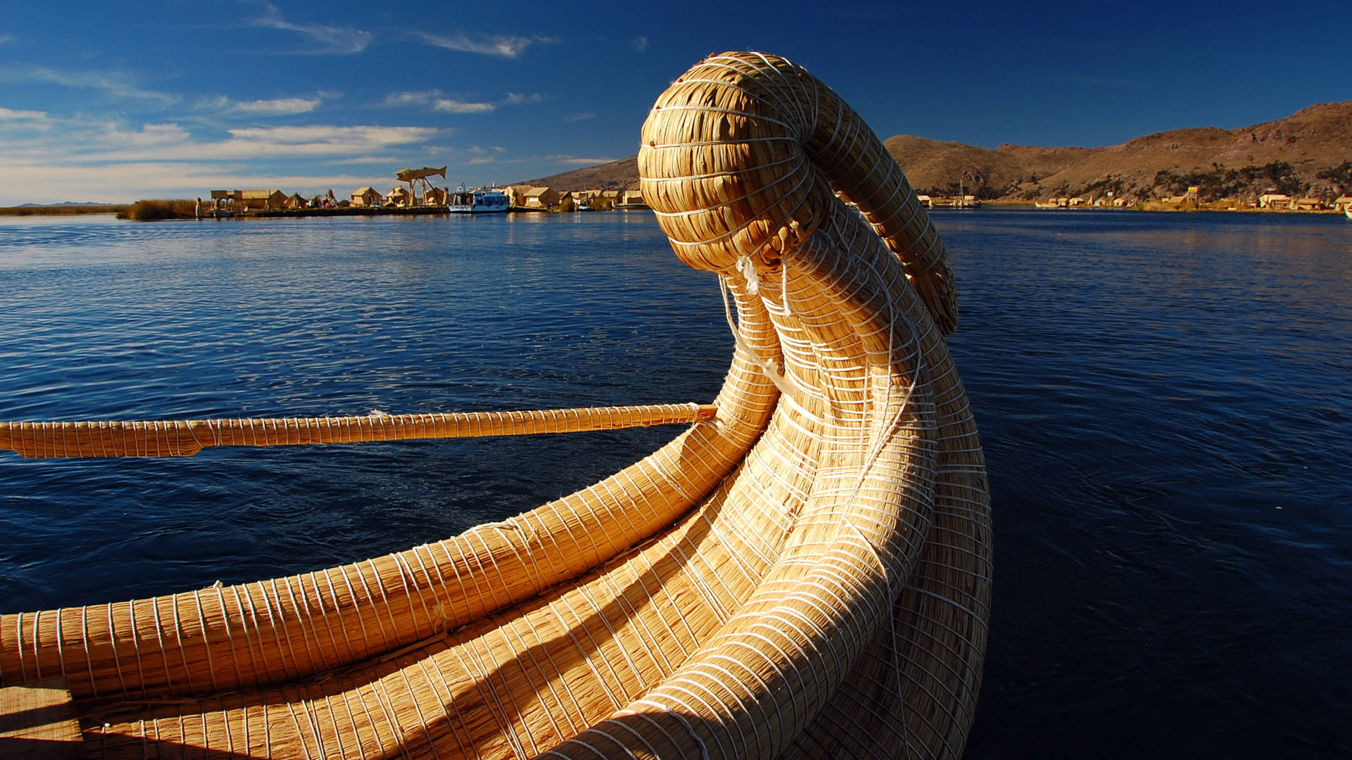 Custom Travel Planner Network-Peru-Traditional Urus Reed Boat