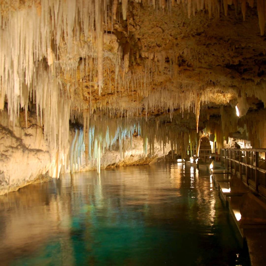 Custom-Travel-Planner-Network-2-SM-Bermuda-Crystal-Caves